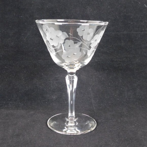 Set of 2 Libbey Glass Glenmore Etched Champagne Tall Sherbet 6 in tall Vintage - Picture 5 of 12